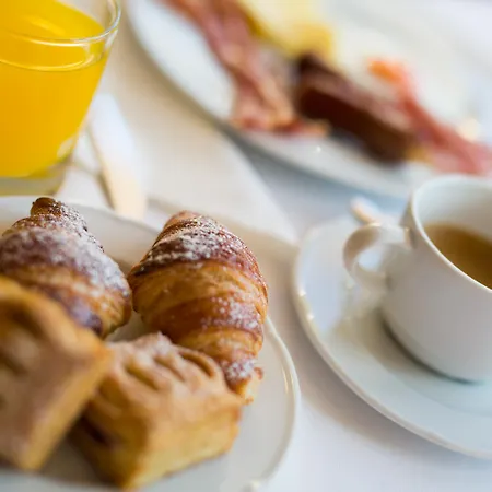 Ivka Ξενοδοχείο 4*