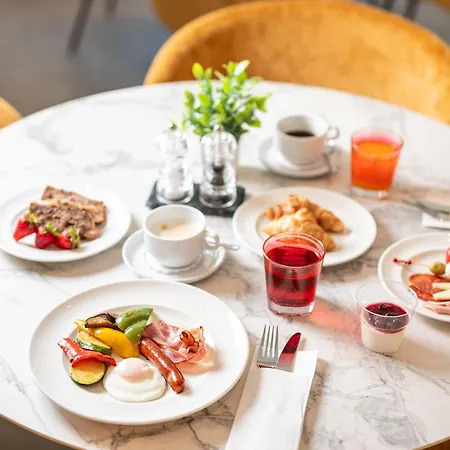 Ivka Ξενοδοχείο 4*