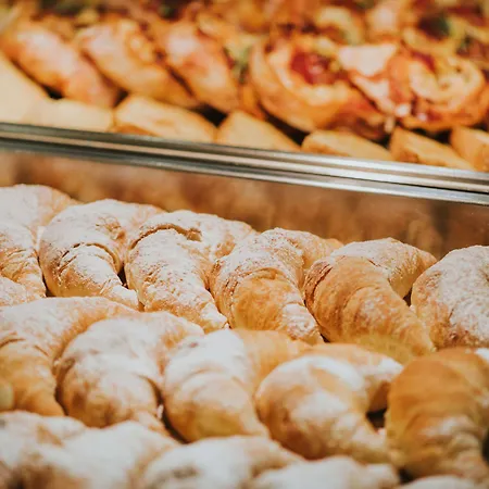 ホテル イヴカ 4*