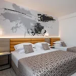 Ivka Hotel