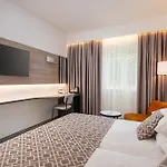 Ivka Hotel