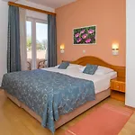 Hotel Ivka 4*