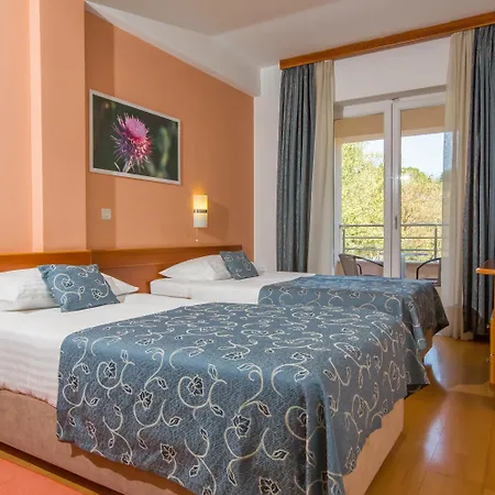 Ivka Hotel