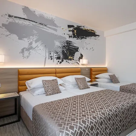 Ivka Hotel