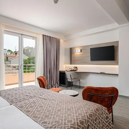 Hotel Ivka 3*